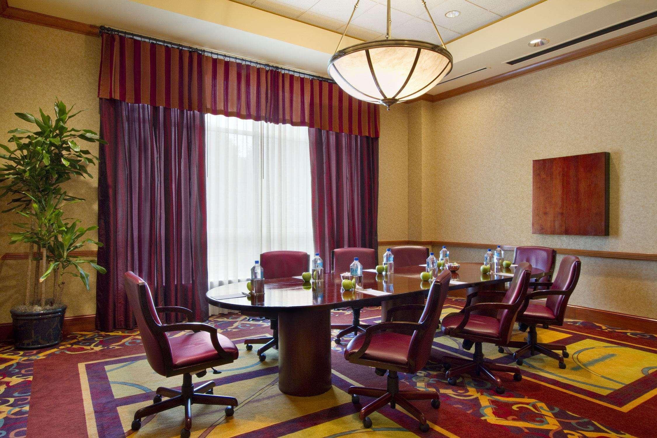 Embassy Suites North Charleston Airport Hotel Convention Экстерьер фото