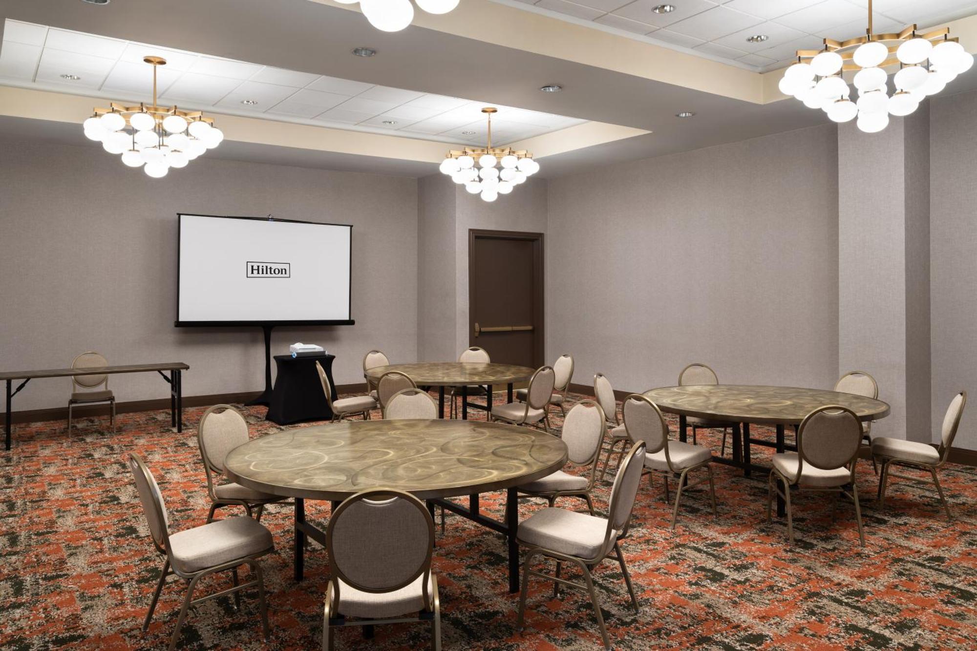 Embassy Suites North Charleston Airport Hotel Convention Экстерьер фото