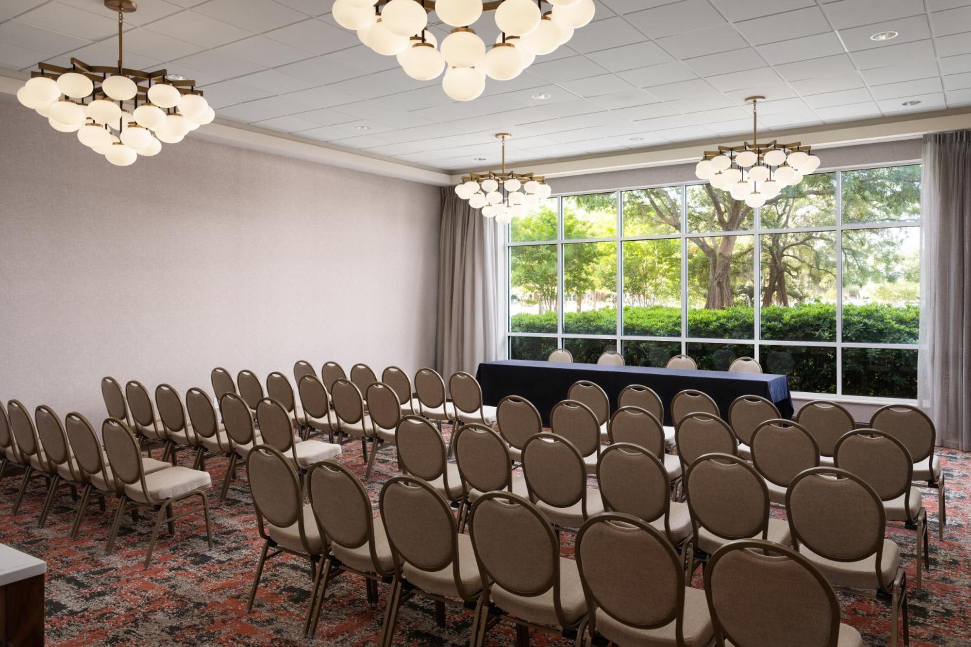 Embassy Suites North Charleston Airport Hotel Convention Экстерьер фото